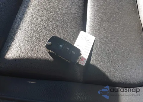 2017 Volkswagen Tiguan 2.0T Wolfsburg Edition from USA, damaged, VIN WVGRV7AX2HK003703